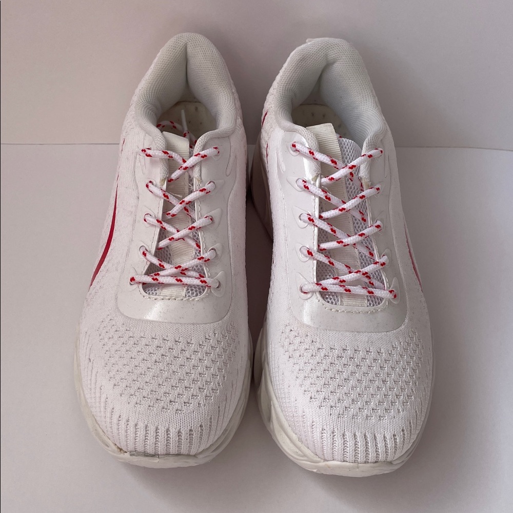 NWOT White & Red Athletic Sneakers. Size 8. - Picture 3 of 5